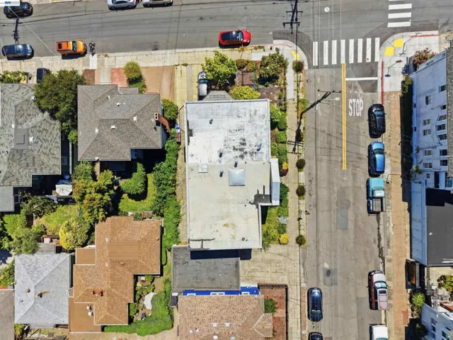 304 Fairmount Ave, Oakland, California 94611