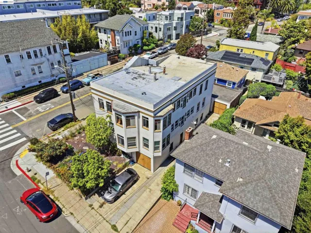 304 Fairmount Ave, Oakland, California 94611