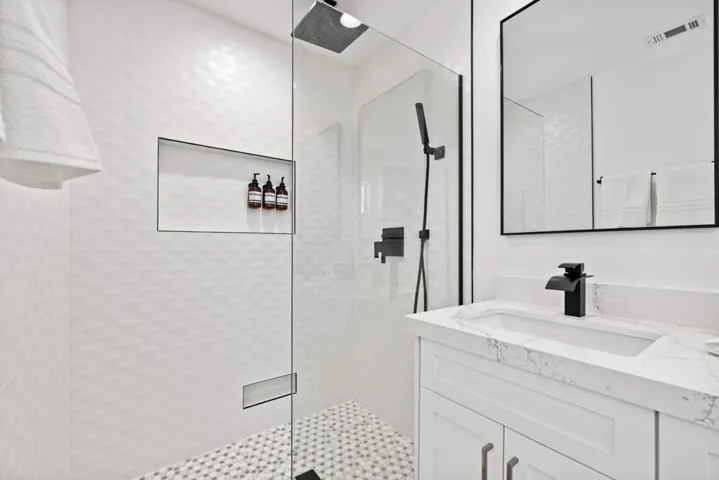 54-web-or-mls-2H8A1116