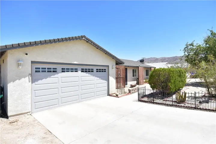 6245 Baileya, 29 Palms, California 92277