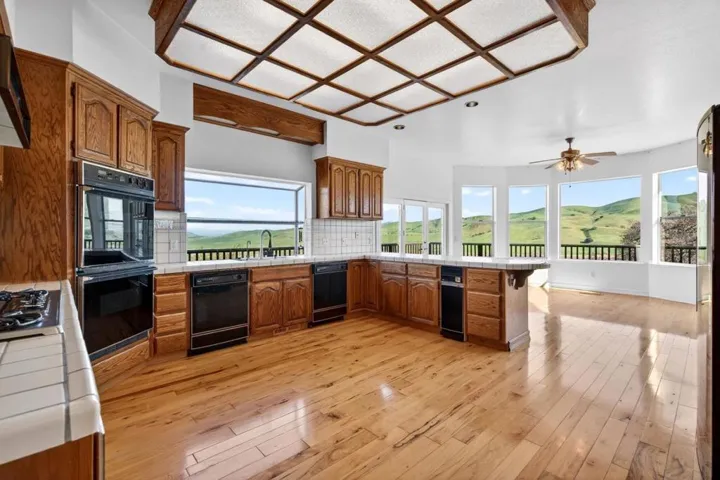 1500 Old Airline Highway, Paicines, California 95043