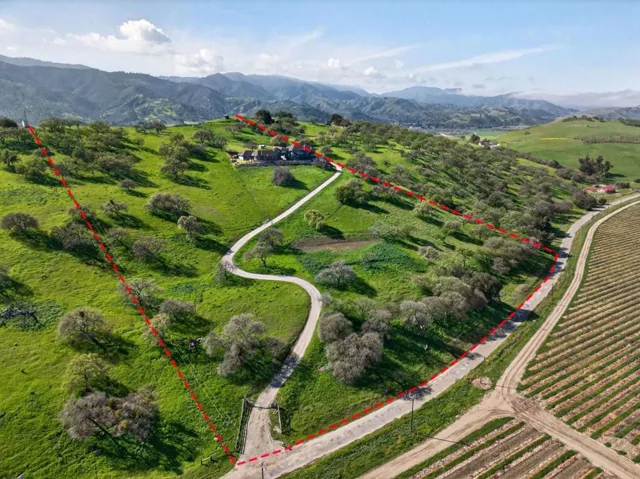 1500 Old Airline Highway, Paicines, California 95043