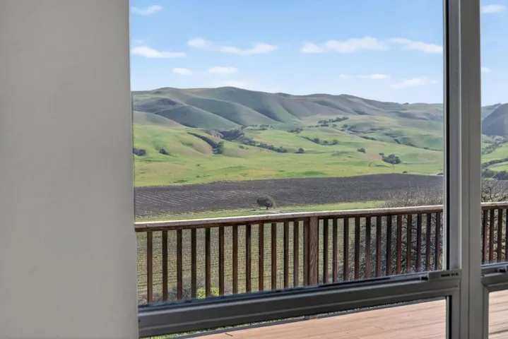 1500 Old Airline Highway, Paicines, California 95043