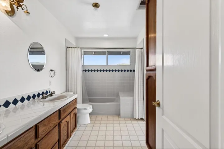1500 Old Airline Highway, Paicines, California 95043