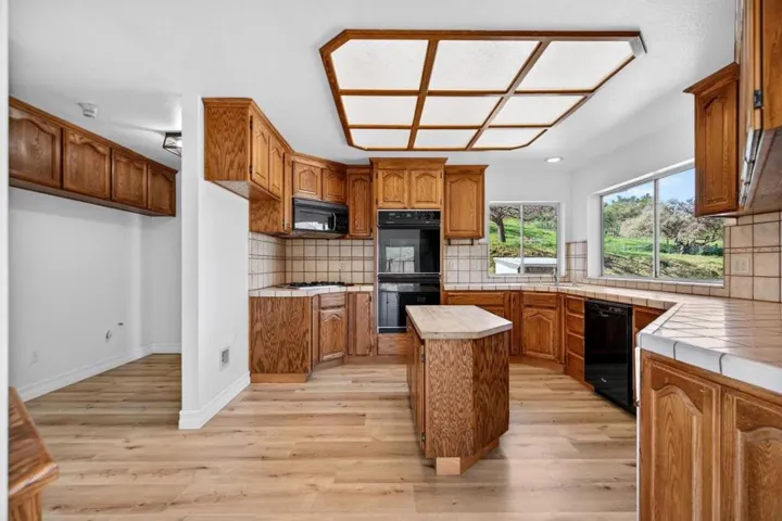 1500 Old Airline Highway, Paicines, California 95043
