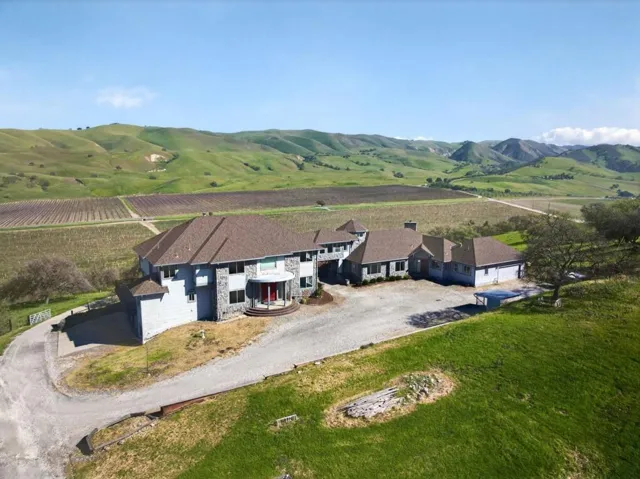 1500 Old Airline Highway, Paicines, California 95043