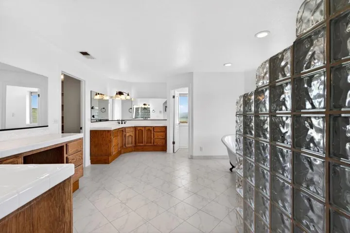 1500 Old Airline Highway, Paicines, California 95043