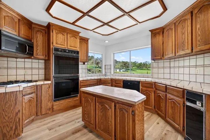 1500 Old Airline Highway, Paicines, California 95043