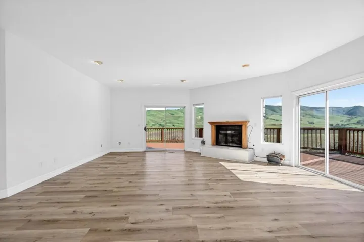 1500 Old Airline Highway, Paicines, California 95043