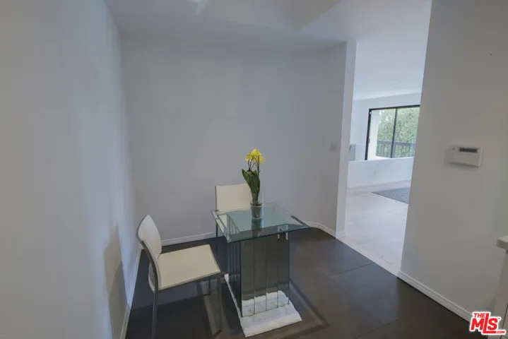 9033 Vista Grande Street 3, West Hollywood, California 90069