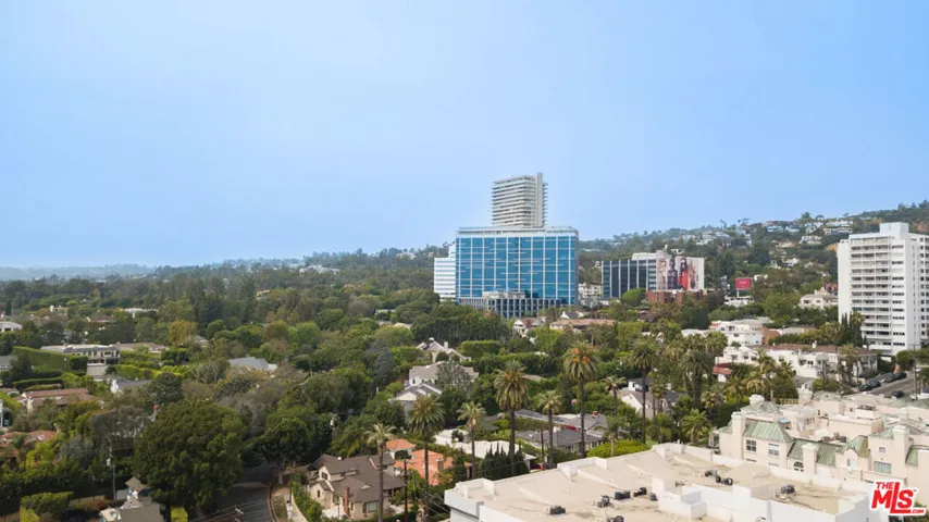 9033 Vista Grande Street 3, West Hollywood, California 90069