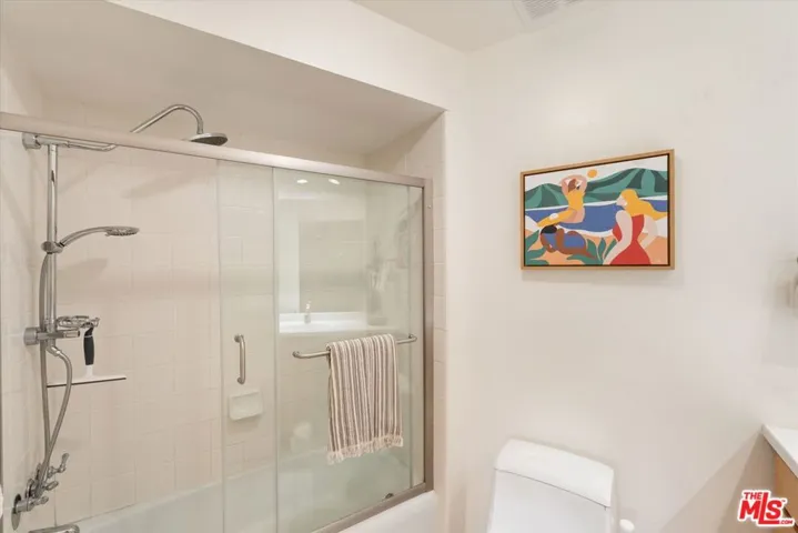 2045 4th Street 301b, Santa Monica, California 90405