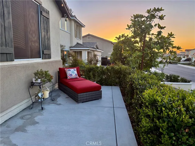 31421 Darlington Oak, Winchester, California 92596