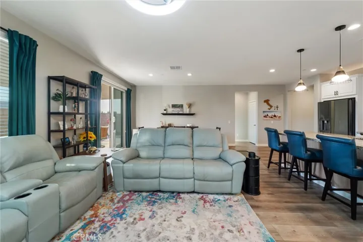 31421 Darlington Oak, Winchester, California 92596