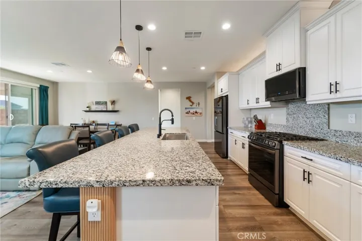 31421 Darlington Oak, Winchester, California 92596