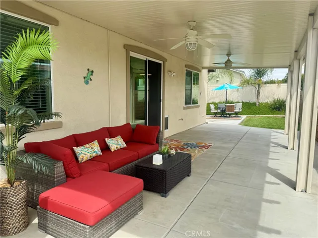 31421 Darlington Oak, Winchester, California 92596