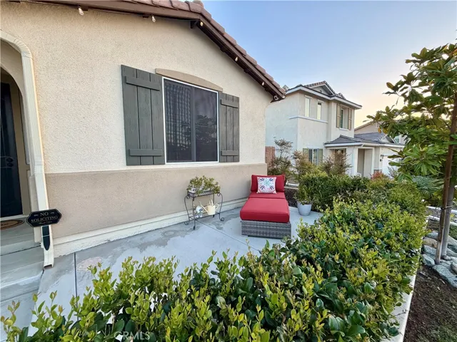 31421 Darlington Oak, Winchester, California 92596