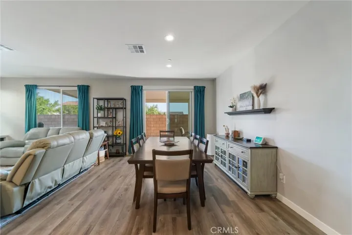 31421 Darlington Oak, Winchester, California 92596