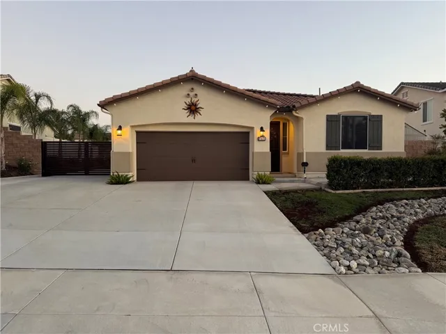 31421 Darlington Oak, Winchester, California 92596