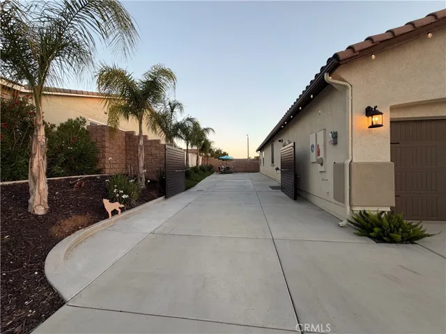 31421 Darlington Oak, Winchester, California 92596
