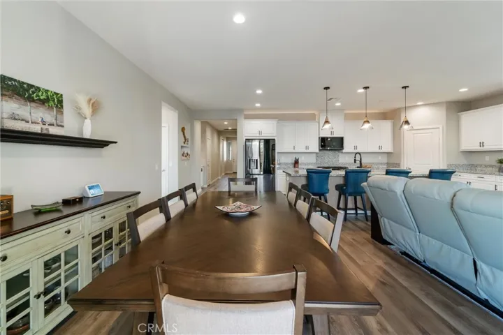 31421 Darlington Oak, Winchester, California 92596