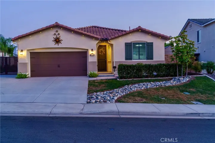 31421 Darlington Oak, Winchester, California 92596