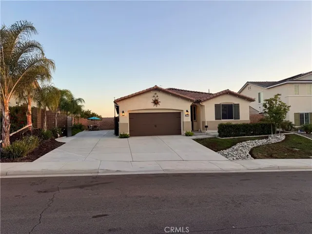 31421 Darlington Oak, Winchester, California 92596