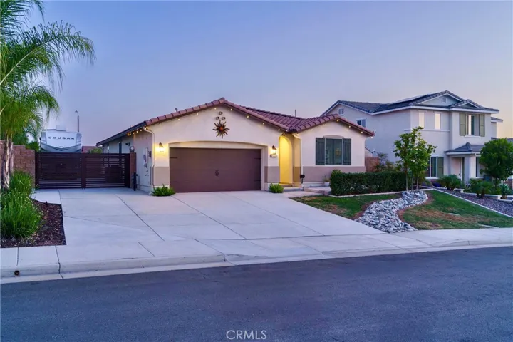 31421 Darlington Oak, Winchester, California 92596