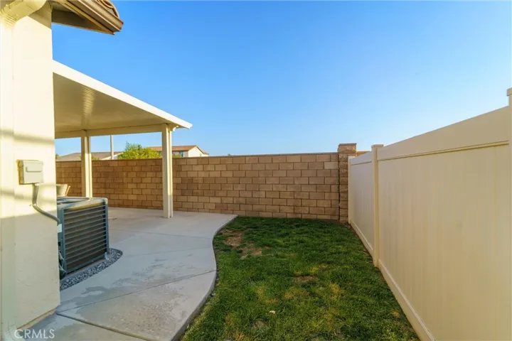 31421 Darlington Oak, Winchester, California 92596