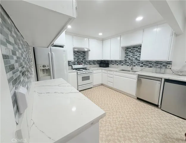 295 Spruce, Crestline, California 92325