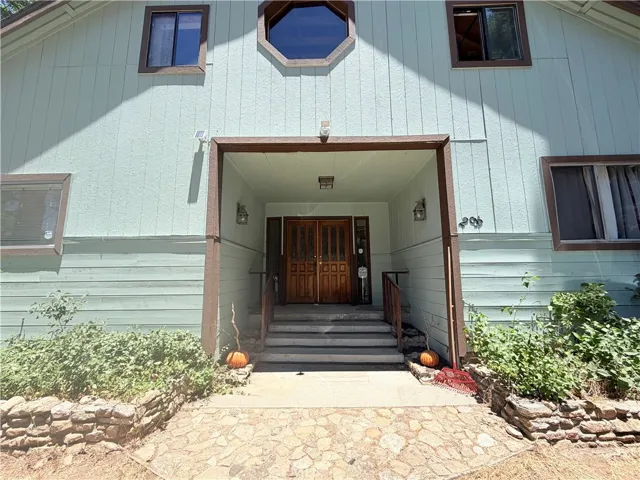 295 Spruce, Crestline, California 92325