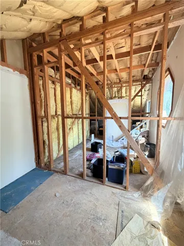 295 Spruce, Crestline, California 92325