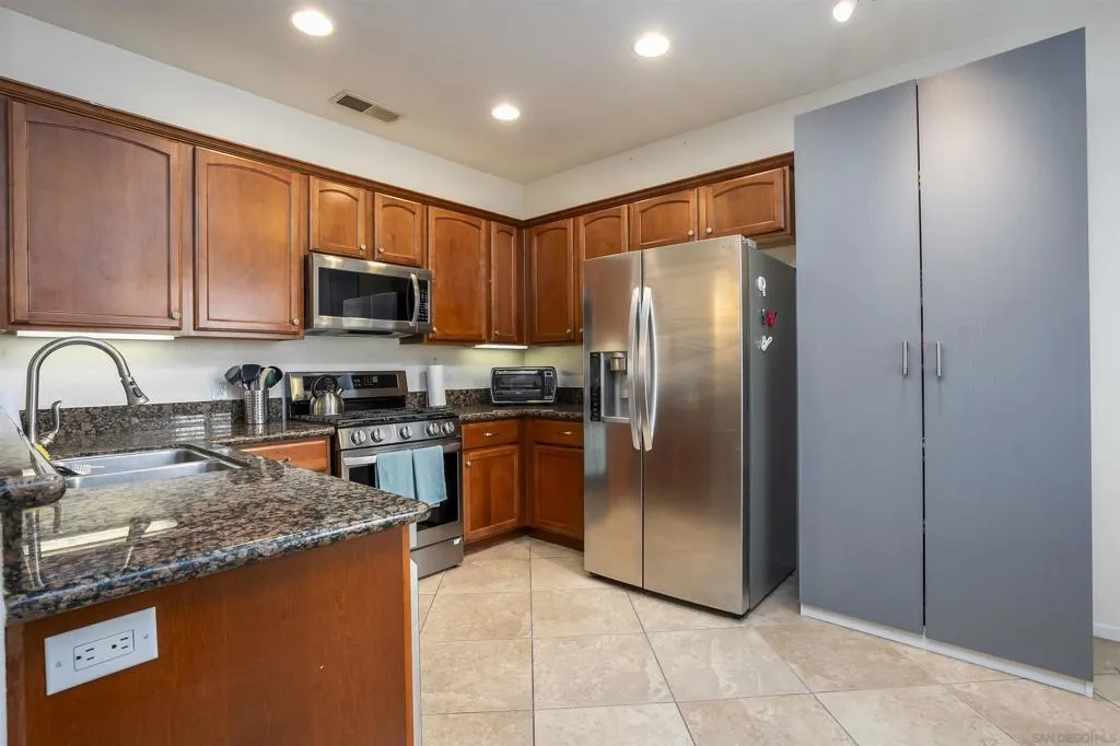 289 Reef Point 3, Oceanside, California 92058 — photo 4