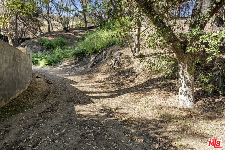 Drive way to flat pad