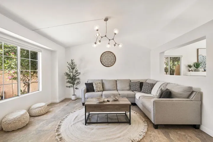 42-web-or-mls-8M4A9746