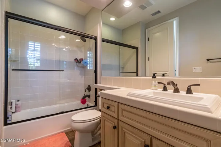 30 Bath 3