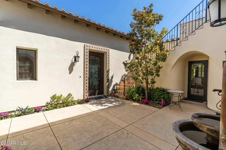 3 Courtyard