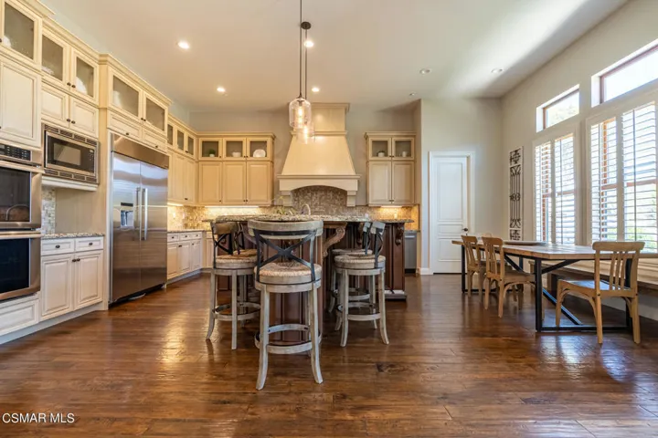 13 Kitchen