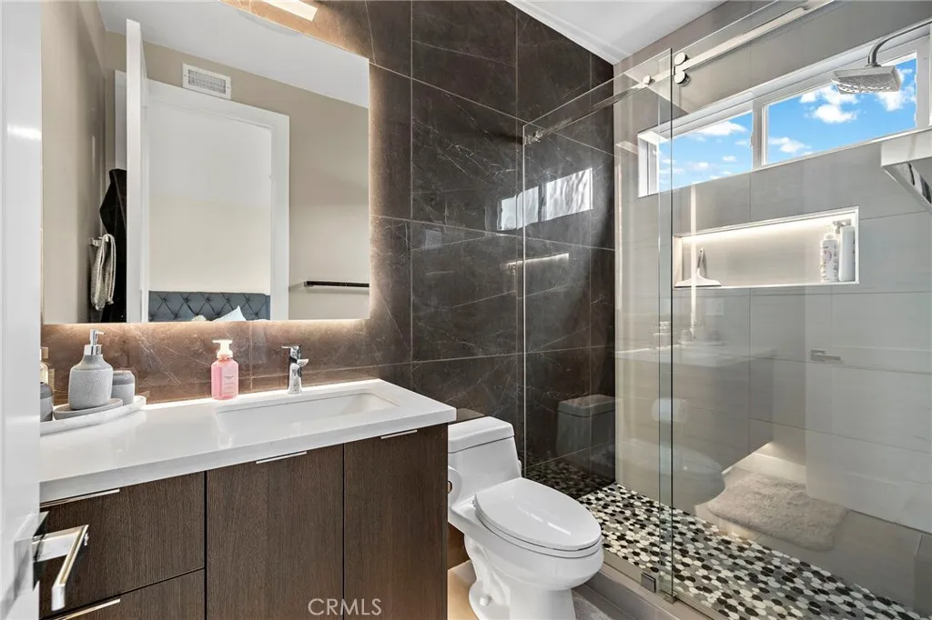 3rd Ensuite bath