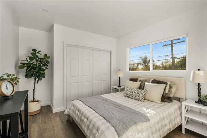 6725 Perry Road, Bell Gardens, California 90201