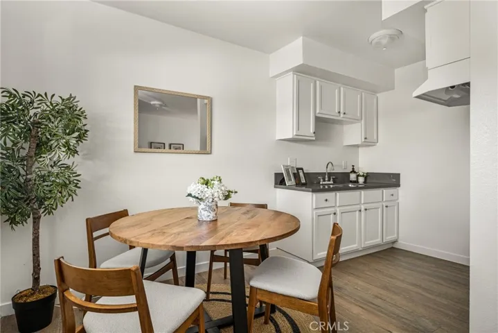 6725 Perry Road, Bell Gardens, California 90201