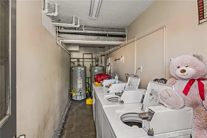 6725 Perry Road, Bell Gardens, California 90201