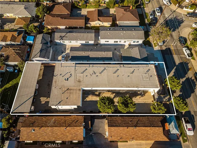 6725 Perry Road, Bell Gardens, California 90201