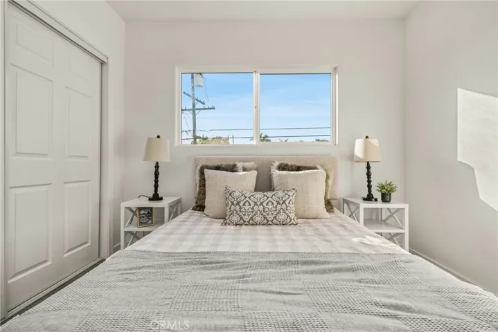 6725 Perry Road, Bell Gardens, California 90201