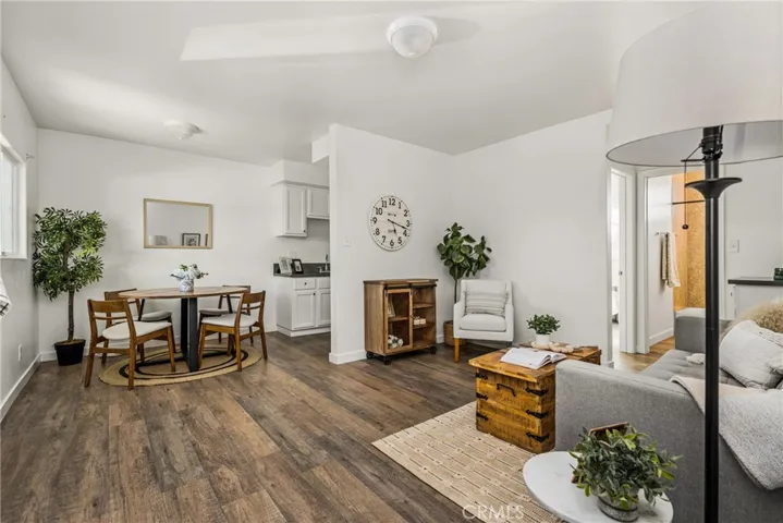 6725 Perry Road, Bell Gardens, California 90201