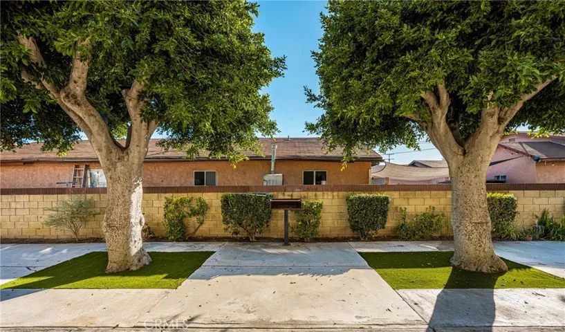 6725 Perry Road, Bell Gardens, California 90201