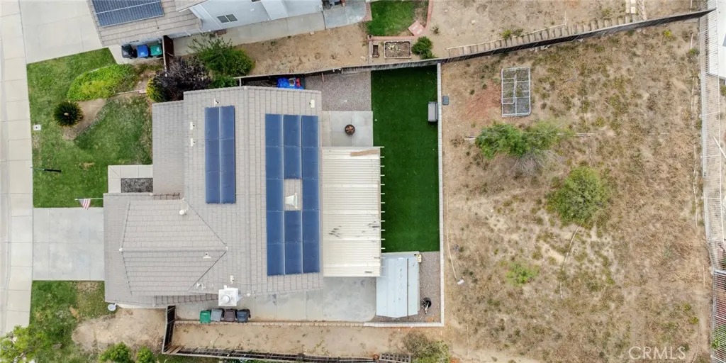 Aerial view 2 backs