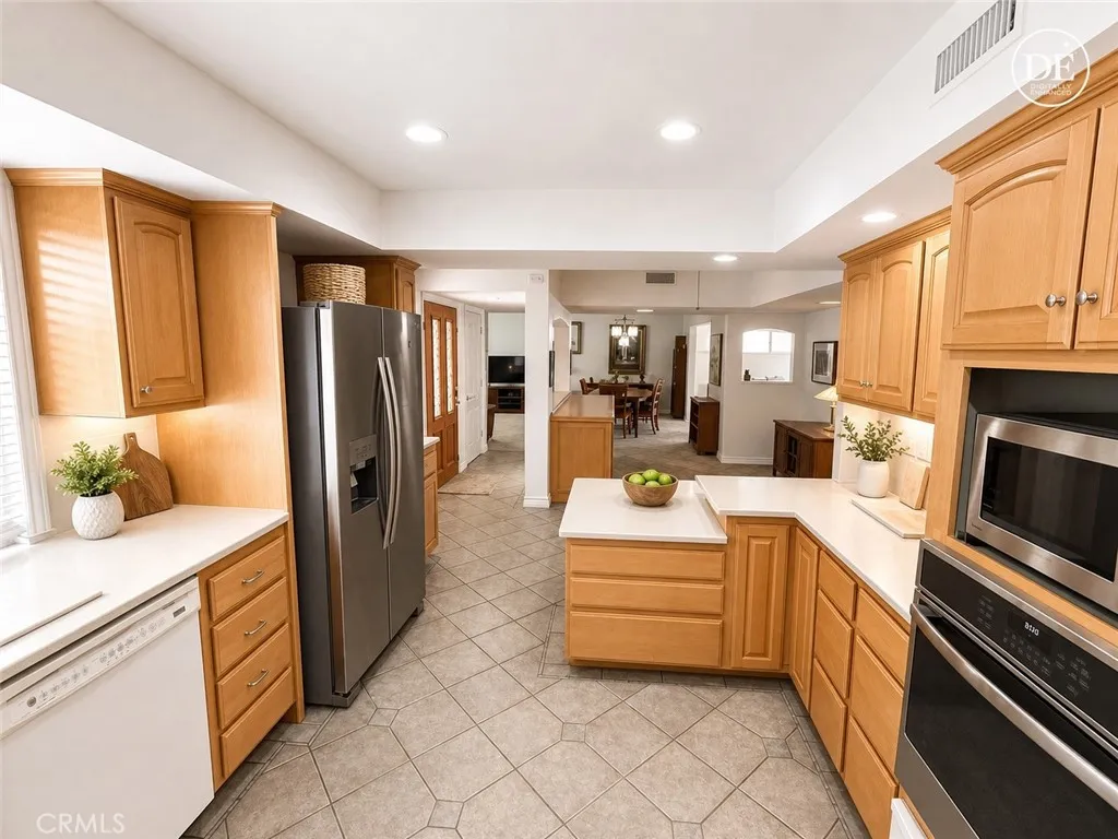 Kitchen to Dining
Note: This photo has been digitally enhanced by AI