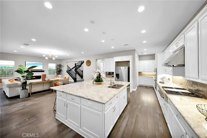 60 Dunmore, Irvine, California 92620