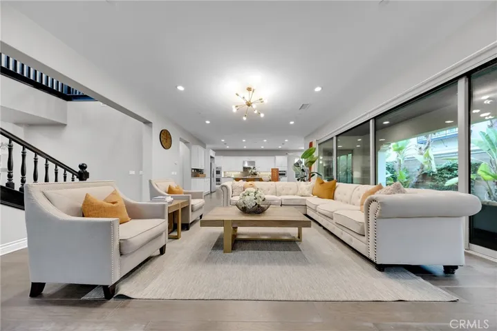 60 Dunmore, Irvine, California 92620